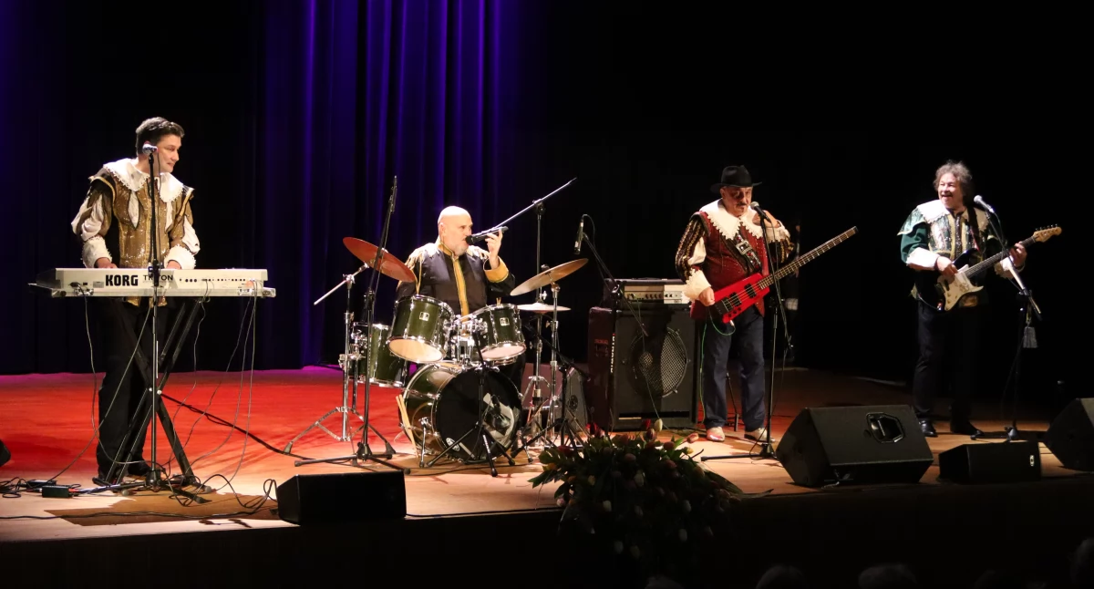 Trubadurzy zagrali z okazji Dnia Babci i Dziadka [FOTO+VIDEO]