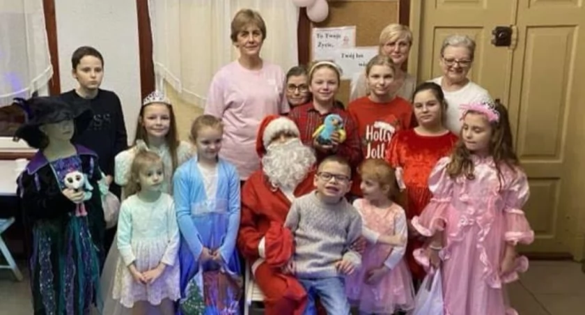 Amazonki zorganizowały choinkę dla dzieci [FOTO]