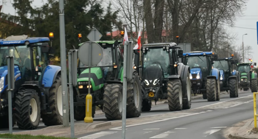 S8 w Jeżewie wciąż zablokowana. Jak dojechać do Białegostoku?