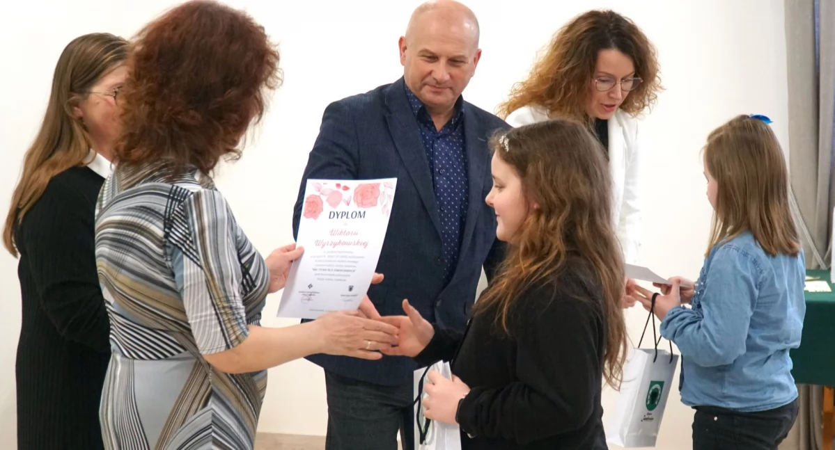 Laureaci konkursu walentynkowego pn. „Nie tylko dla zakochanych” otrzymali nagrody [FOTO]