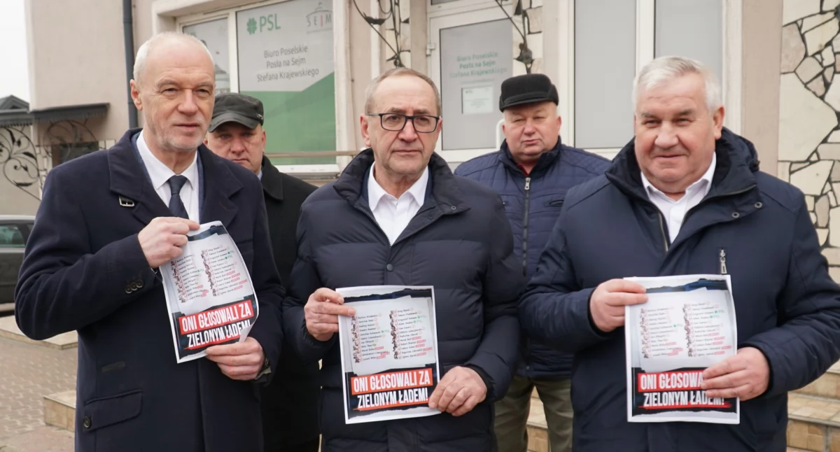 O sytuacji polskiego rolnictwa mówili parlamentarzyści przed biurem poselskim wiceministra Stefana Krajewskiego [FOTO+VIDEO]