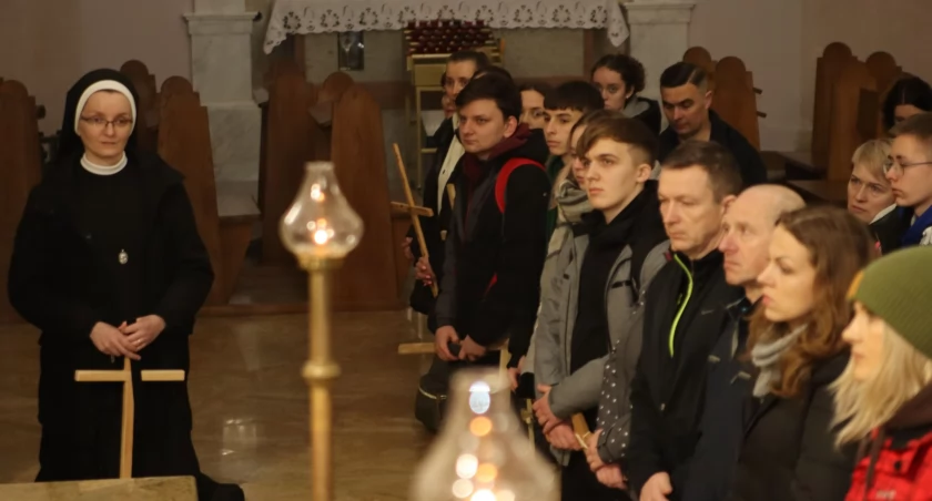 Ekstremalna Droga Krzyżowa wyruszyła z “Trójcy” [FOTO]