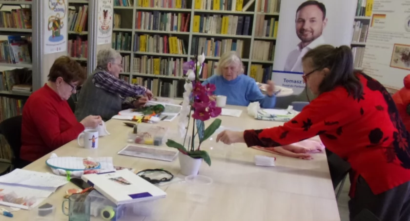Nowe projekty w Pracowni haftu 