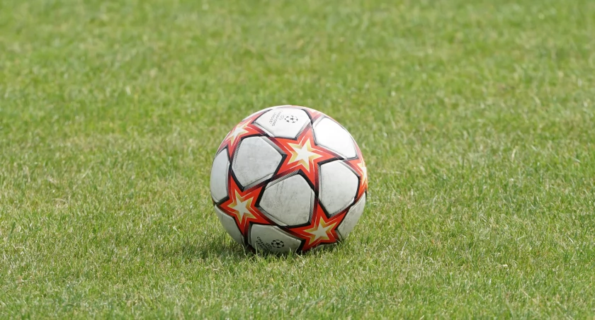 Olimpia Zambrów wygrywa mecz z Pilicą Białobrzegi