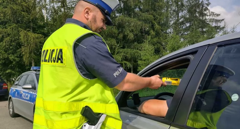 (Nie)trzeźwy poniedziałek na zambrowskich drogach