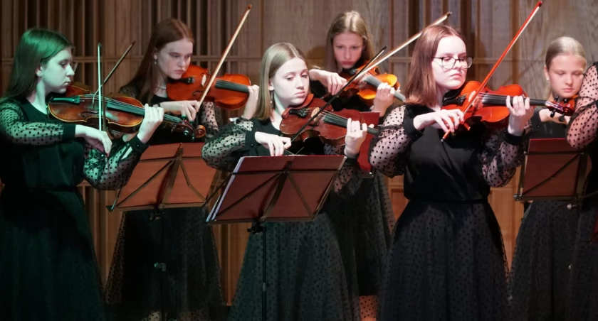 Orkiestra Skrzypcowa z Litwy wystąpiła w PSM w Zambrowie [FOTO+VIDEO]