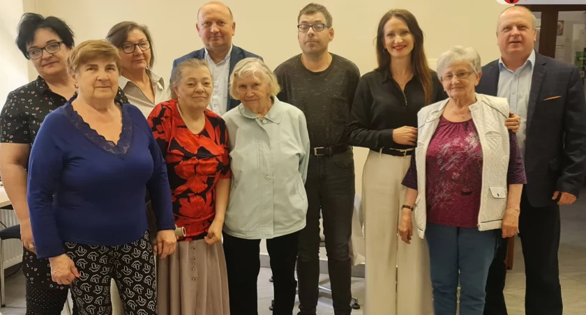 Starosta i wicestarosta z wizytą w Pracowni haftu „Igiełka”