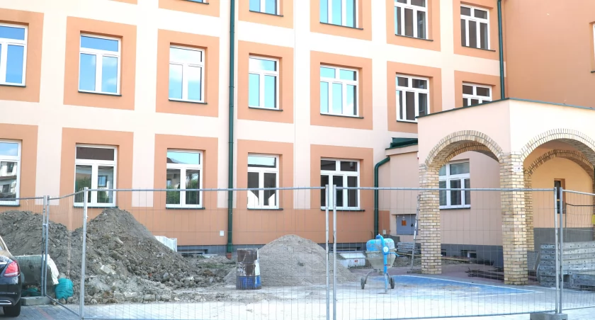 Rozpoczęła się budowa windy przy SP5 [FOTO]
