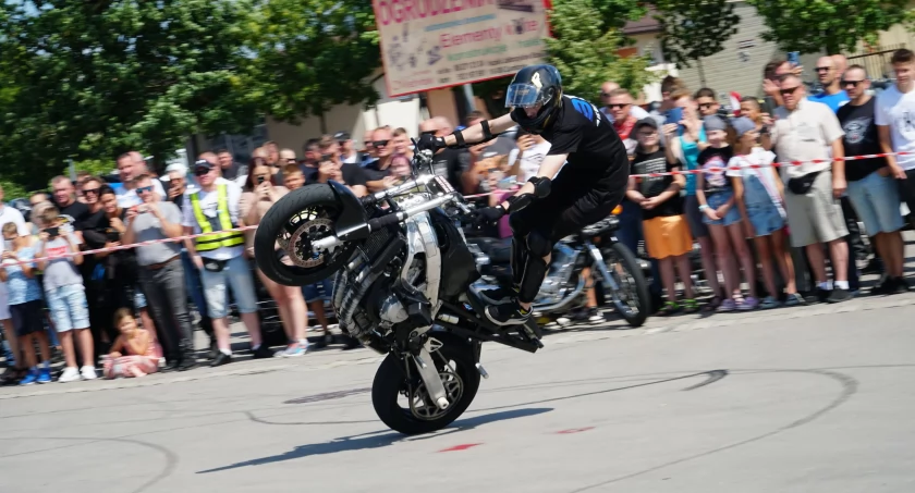 Motocykliści opanowali Zambrów [FOTO+VIDEO]