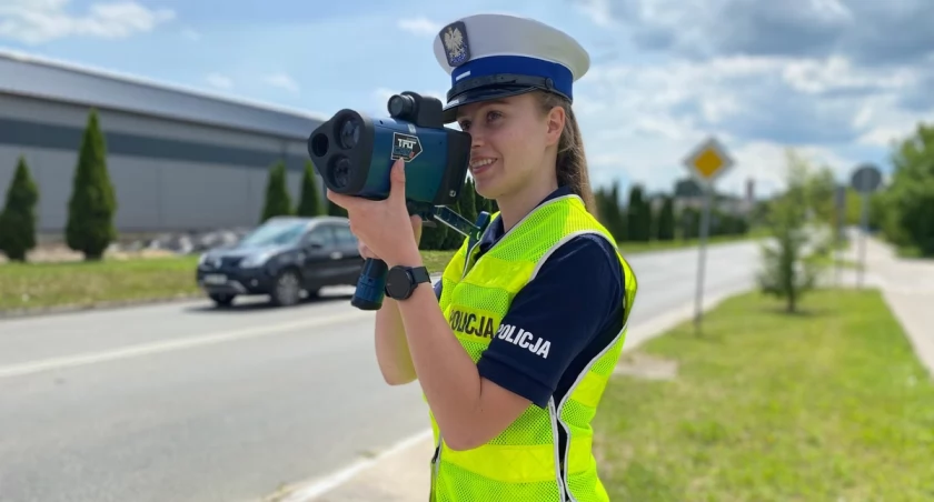 Jechał 113 km/h w terenie zabudowanym