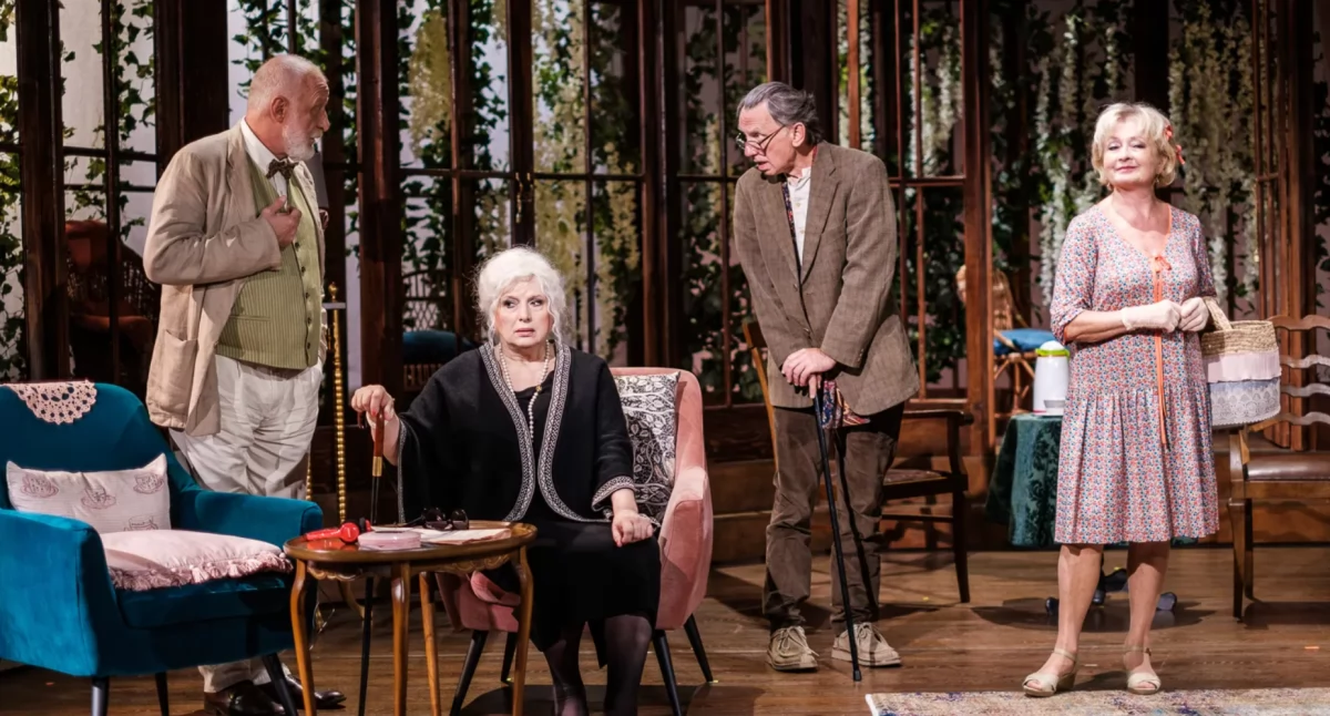 Stowarzyszenie „Szansa” na wspólny wyjazd do teatru Ateneum w Warszawie