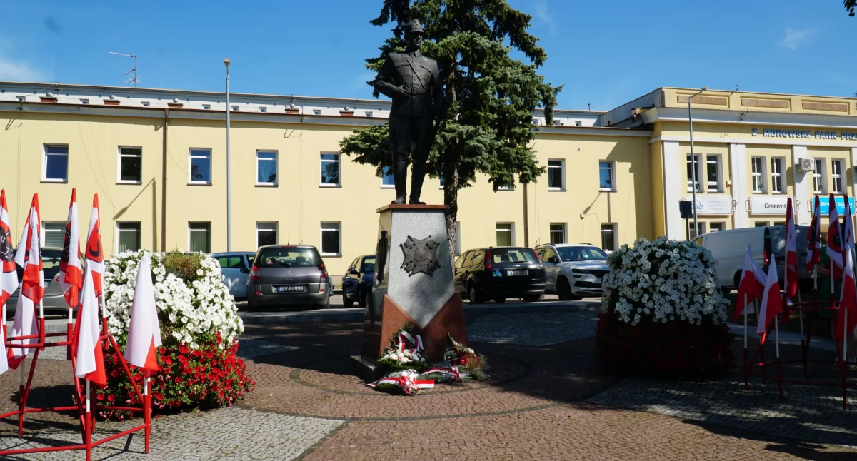 Obchody Święta Wojska Polskiego w Zambrowie [FOTO]