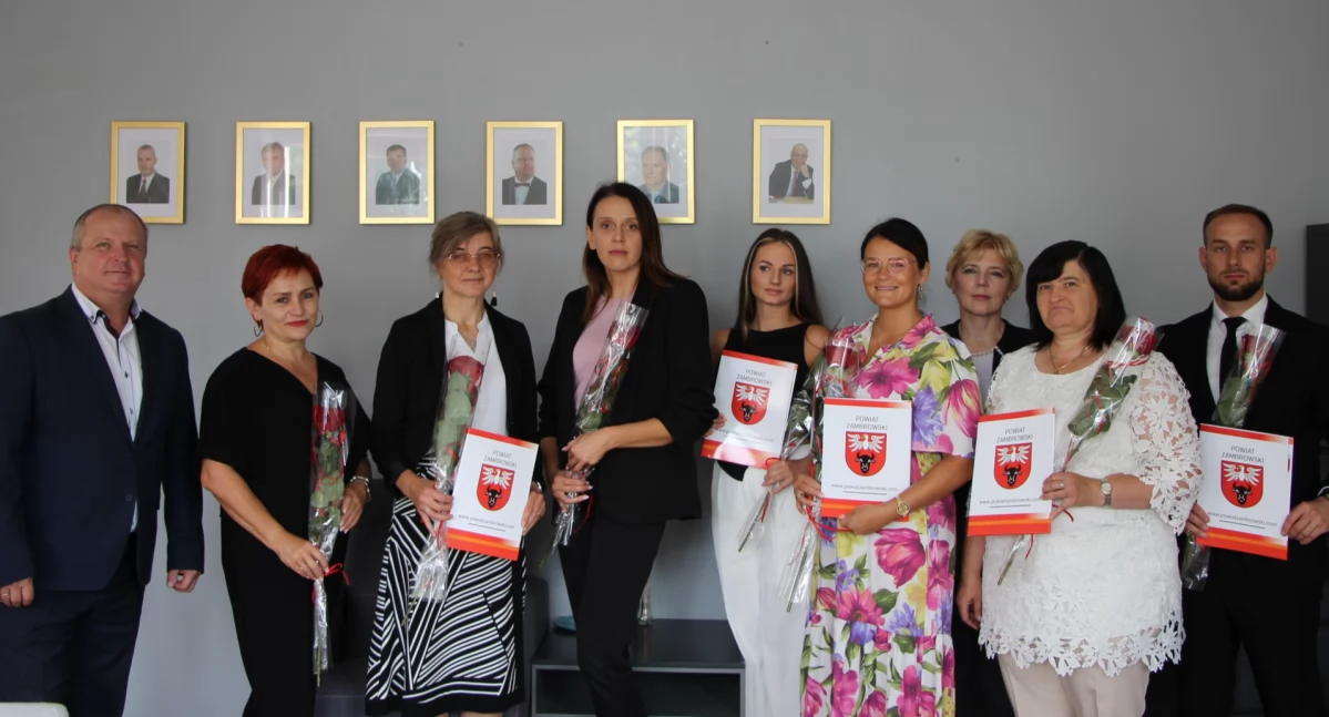 Nowi nauczyciele mianowani w powiatowych placówkach oświatowych [FOTO]