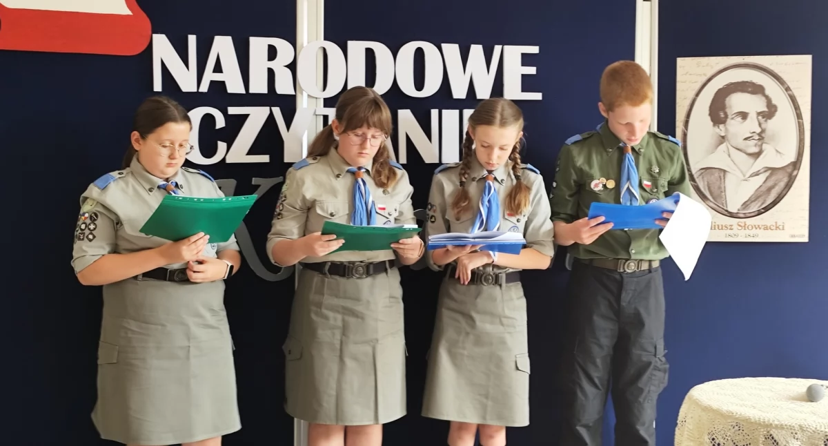 Narodowe Czytanie w Centrum Biblioteczno-Kulturalnym w Szumowie [FOTO]