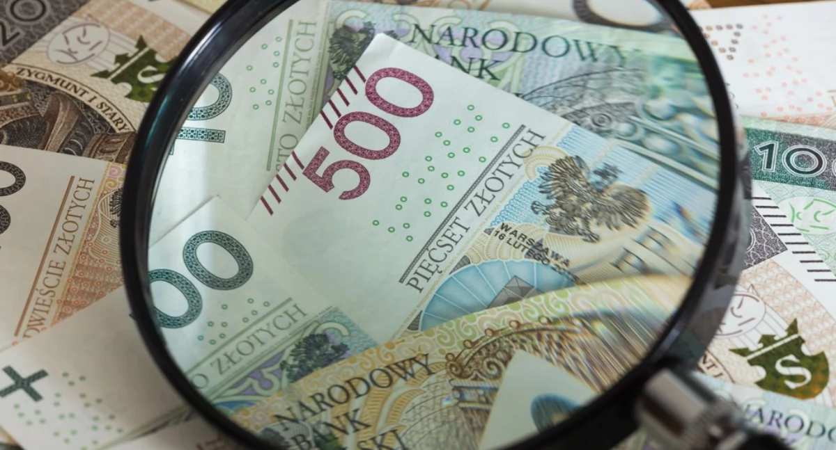 Spółki wystawiły tzw. puste faktury. Proceder miał obniżyć należny VAT 