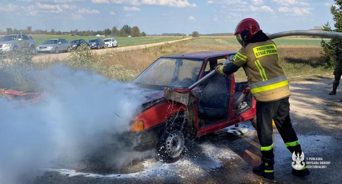 Żołnierze 1. kompanii obrony pogranicza z Hajnówki szkolili się z Państwową Strażą Pożarną