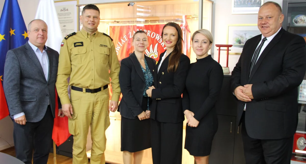 Gmina Szumowo przekaże 50 tys. zł na rzecz Komendy Powiatowej Państwowej Straży Pożarnej w Zambrowie [FOTO]