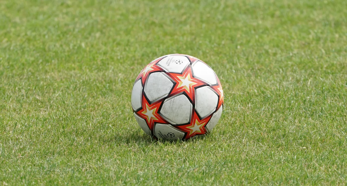 Olimpia II Zambrów wygrywa spotkanie z Iskrą Narew