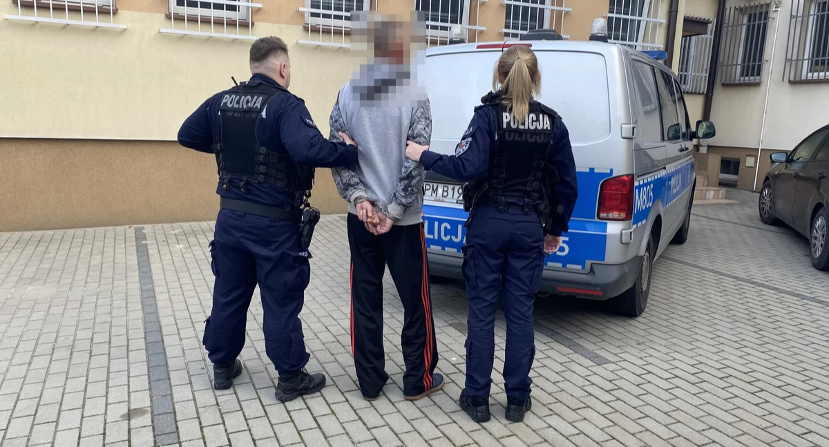 Dwie osoby poszukiwane w rękach zambrowskich policjantów