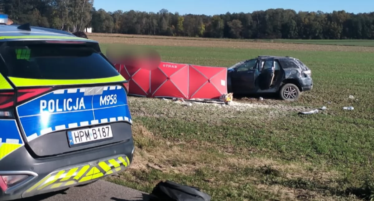 Tragiczny wypadek w sąsiednim powiecie. Nie żyje 42-letni kierowca