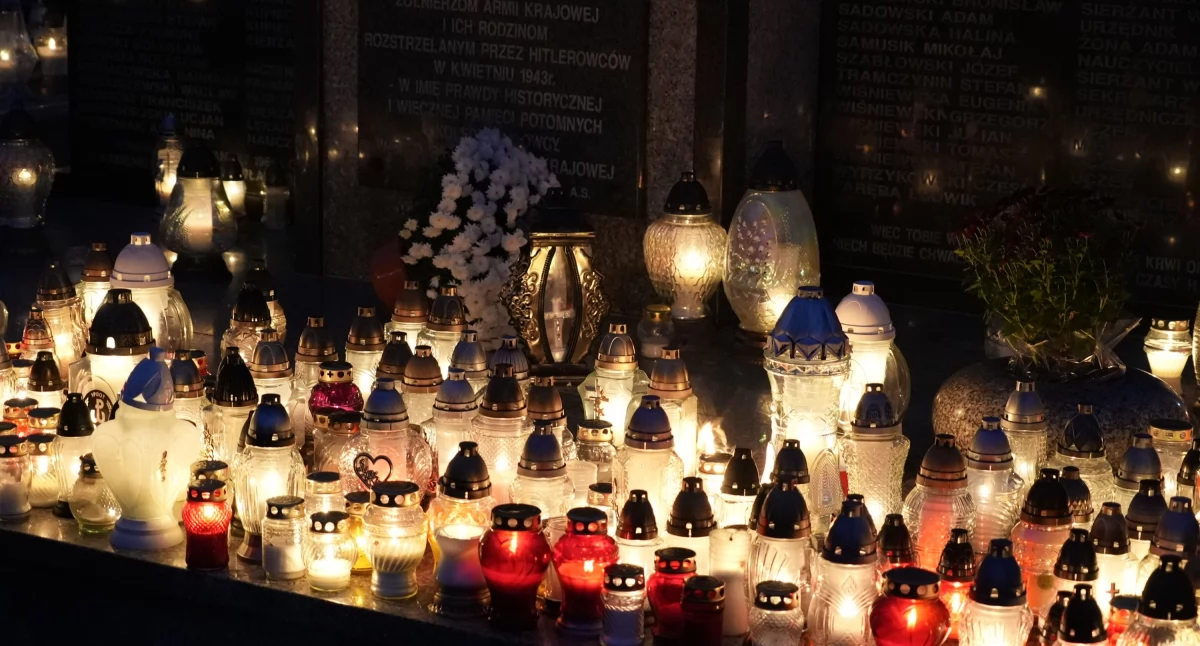 Dzień Wszystkich Świętych na zambrowskich cmentarzach [FOTO+VIDEO]