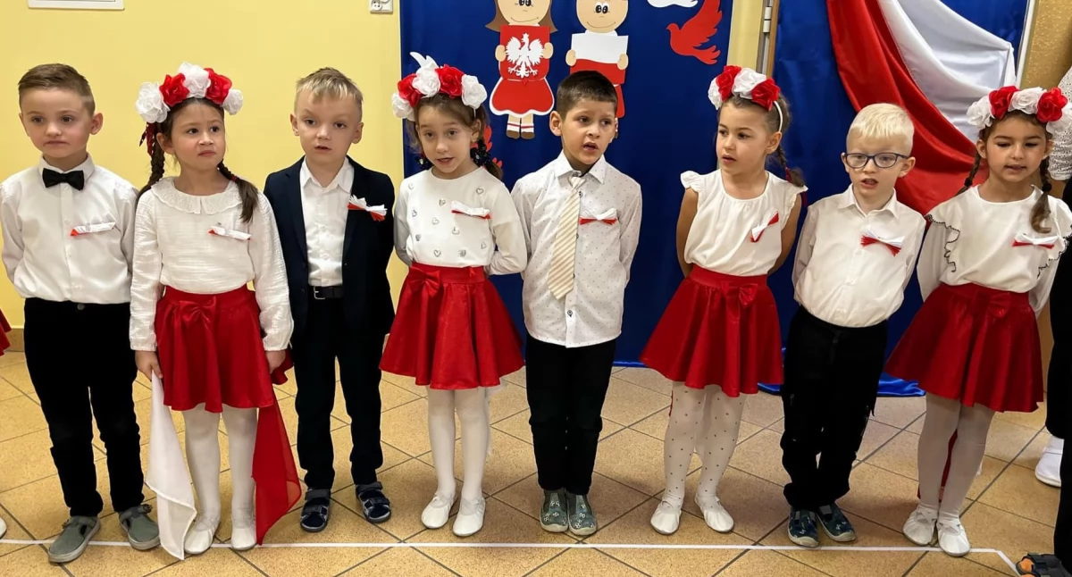 Akademia z okazji Narodowego Święta Niepodległości w MP 4 [FOTO+AUDIO]
