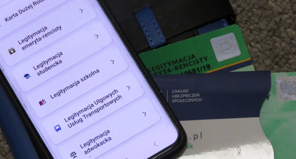 Z elektronicznej legitymacji ZUS korzysta już 877 tys. emerytów i rencistów