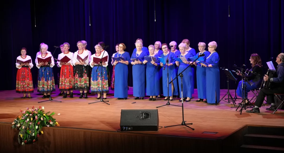 Najstarsi mieszkańcy Zambrowa świętowali Dzień Seniora [FOTO+VIDEO]