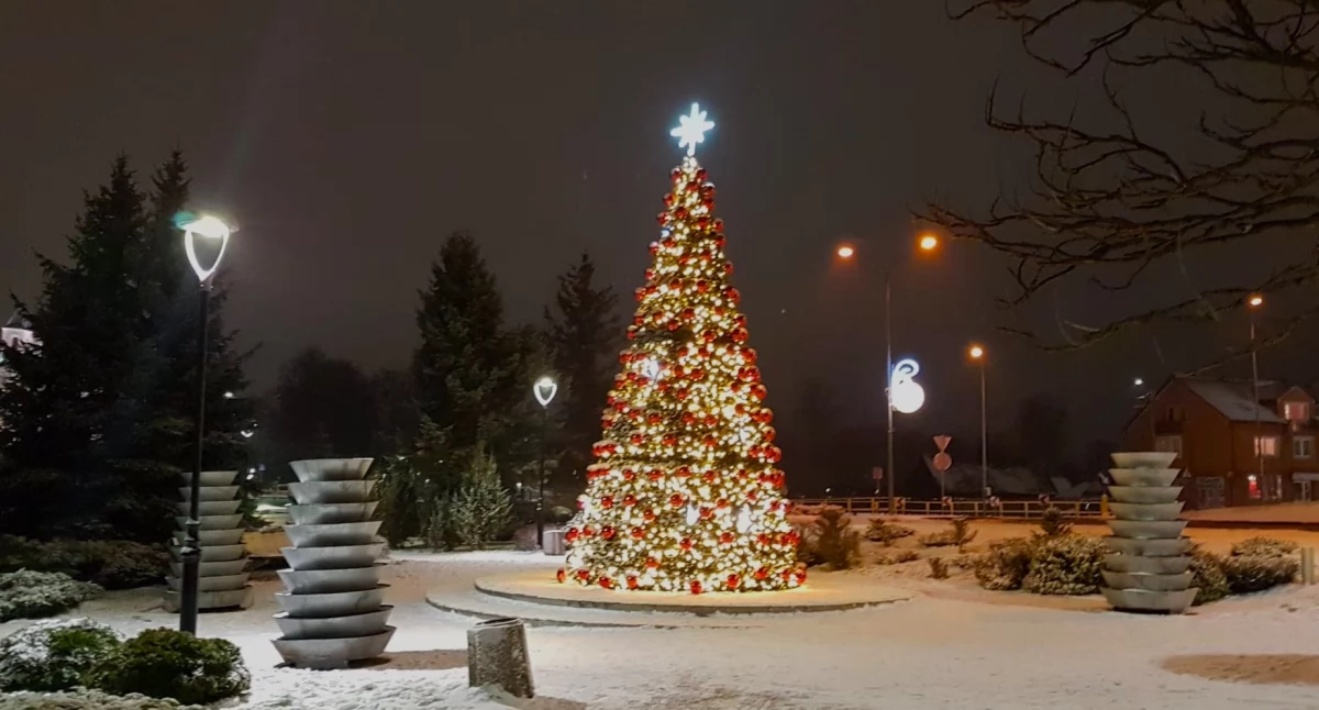 Już niebawem rozbłysną dwie zambrowskie choinki!