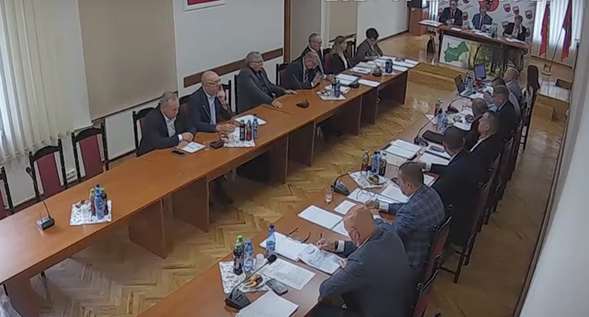 Dzisiaj V sesja Rady Powiatu Zambrowskiego [TRANSMISJA NA ŻYWO]