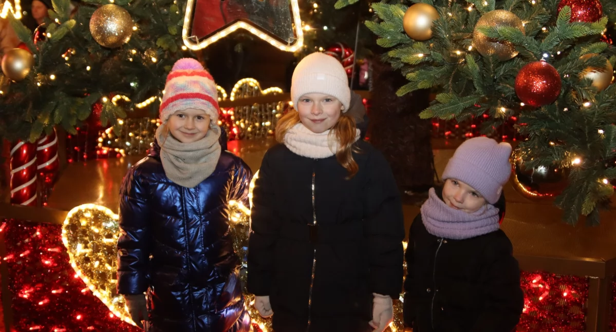 Bożonarodzeniowe choinki rozświetliły Zambrów [VIDEO+FOTO]