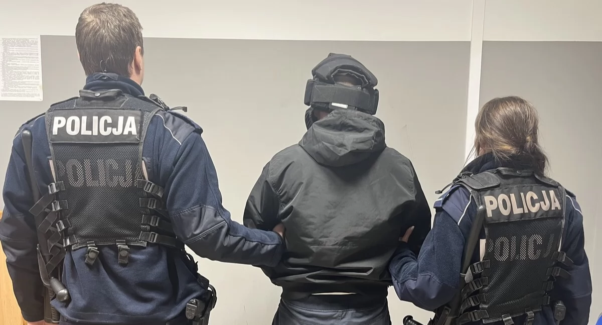 Poszukiwany za kradzieże i pobicia zatrzymany przez zambrowskich policjantów