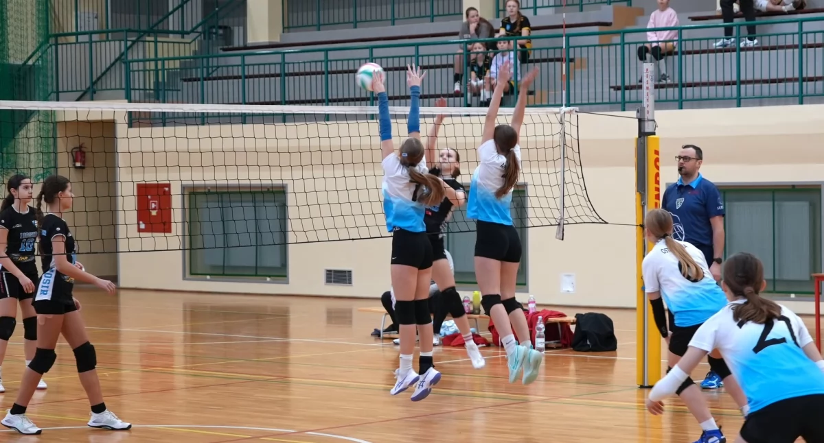 Siatkarki Rekordu Zambrów rozegrały kolejne mecze w ramach rozgrywek młodziczek sezonu 2024/25 [FOTO+VIDEO]