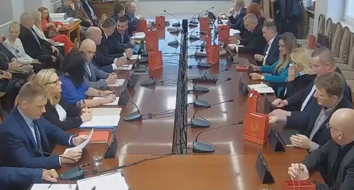 Pierwsza w tym roku sesja Rady Miasta Zambrów. Radni zadecydują o współpracy z Powiatem przy budowie ronda niedaleko Lidla