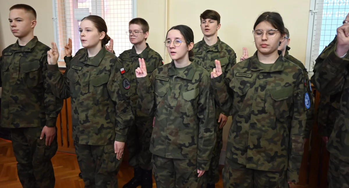 Uczniowie ZSA świętowali Narodowy Dzień Pamięci Żołnierzy Armii Krajowej [FOTO]