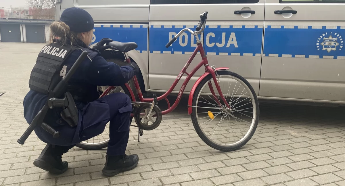 Ukradła rower spod sklepu. Zdarzenie nagrał monitoring