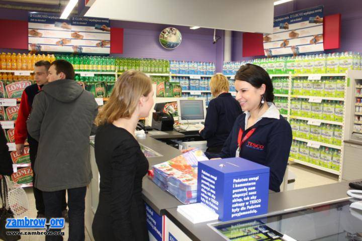 Tesco w Zambrowie przywitało pierwszych klientów