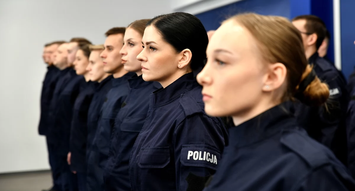 Nowi funkcjonariusze w szeregach podlaskiej policji [FOTO]