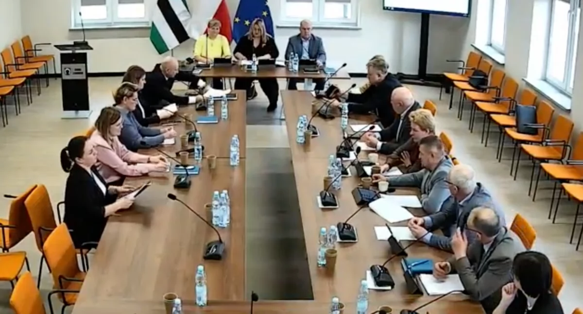 VIII sesja Rady Gminy Zambrów - TRANSMISJA NA ŻYWO