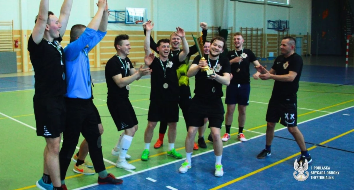 Żołnierze z Dąbrowy-Moczydeł mistrzami 1. PBOT w futsalu [FOTO]