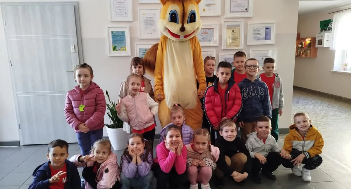 Przedszkolaki z MP6 z wizytą w Specjalnym Ośrodku Szkolno-Wychowawczym w Długoborzu [FOTO]
