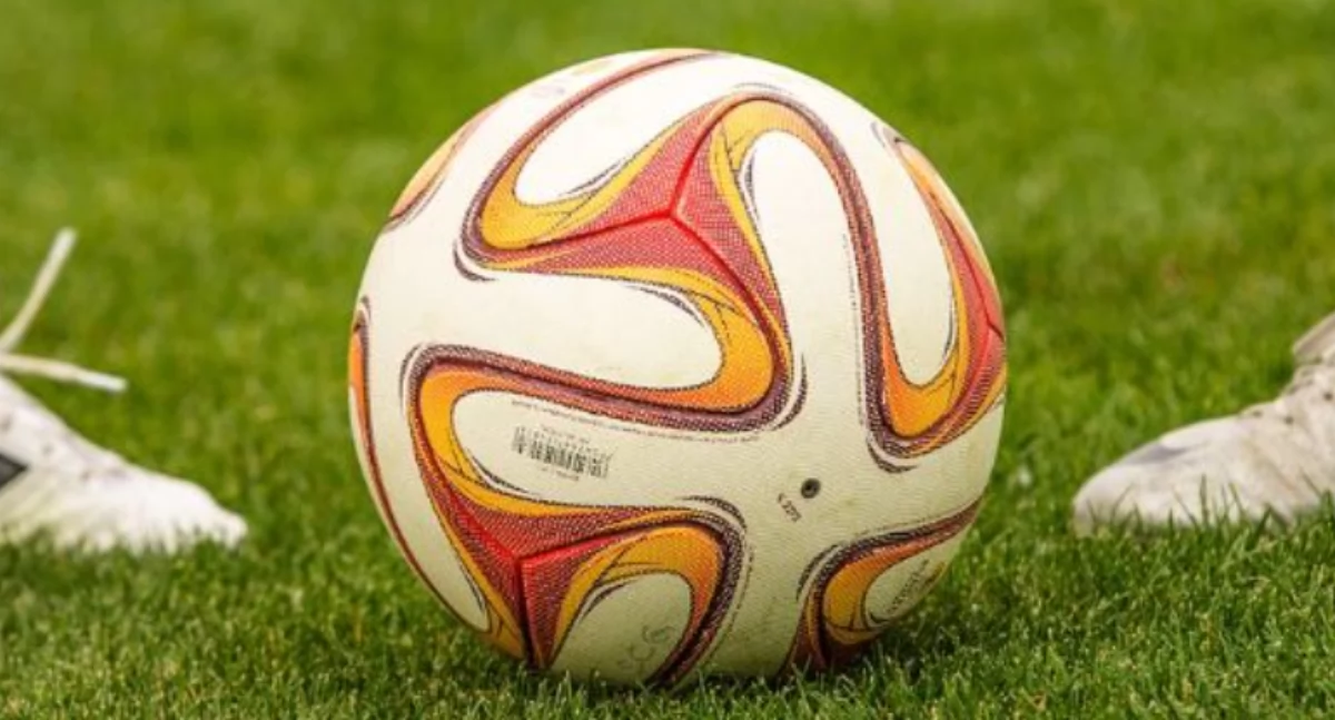 Olimpia Zambrów wygrywa mecz z drużyną Sparta 1951 Szepietowo