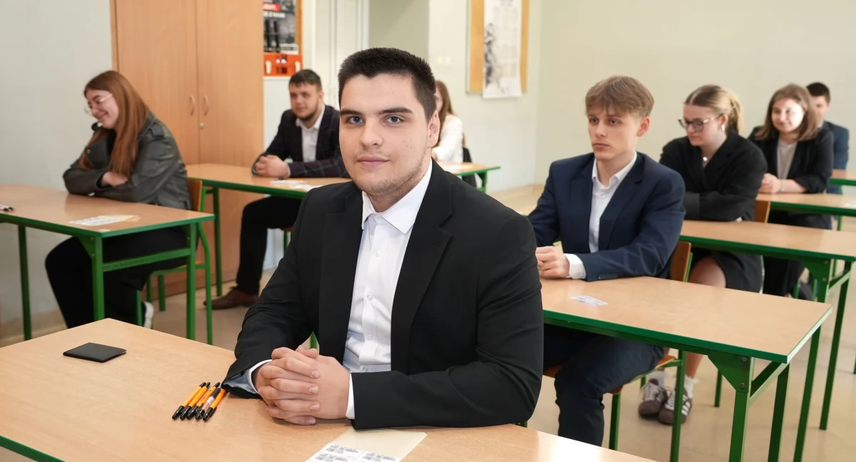 Matura 2025: w Zambrowie zdecydowana większość wybrała język angielski [FOTO]