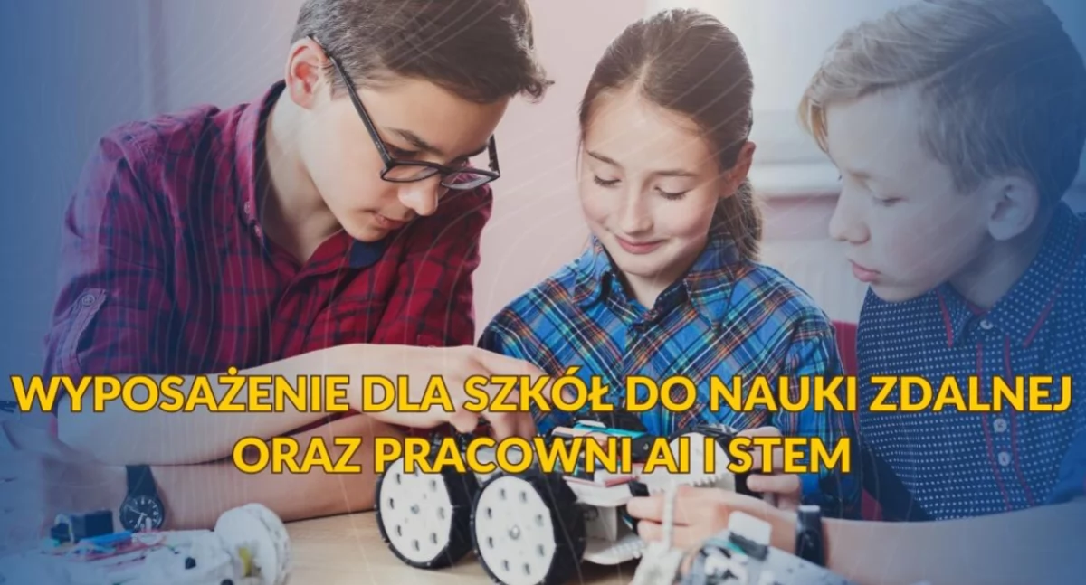 Szkoły z powiatu zambrowskiego z wyposażeniem do nauki zdalnej oraz pracowniami AI i STEM