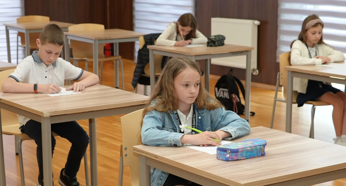 Uczniowie szkół podstawowych rywalizują o tytuł Mistrza Ortografii 2025 [FOTO]