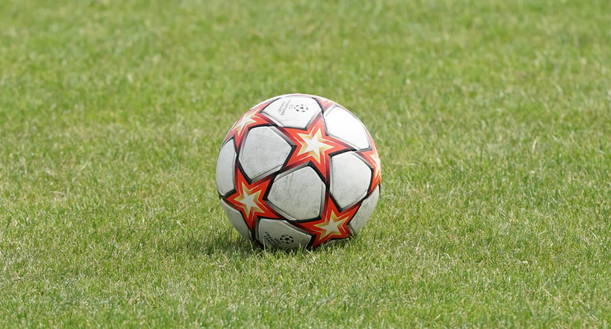 Olimpia Zambrów przegrywa mecz z drużyną MOSP Białystok