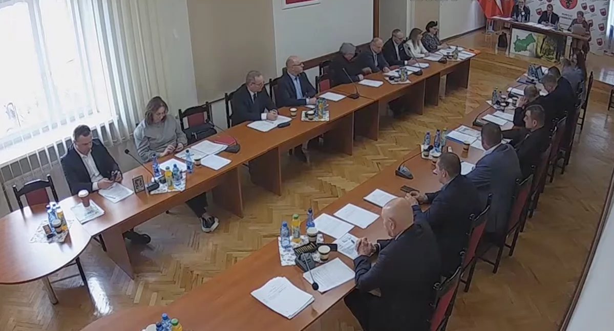 Dzisiaj IX sesja Rady Powiatu Zambrowskiego - TRANSMISJA NA ŻYWO
