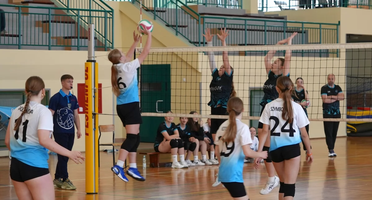 Trwa Międzynarodowy Turniej Siatkówki Młodziczek w Zambrowie [FOTO+VIDEO]