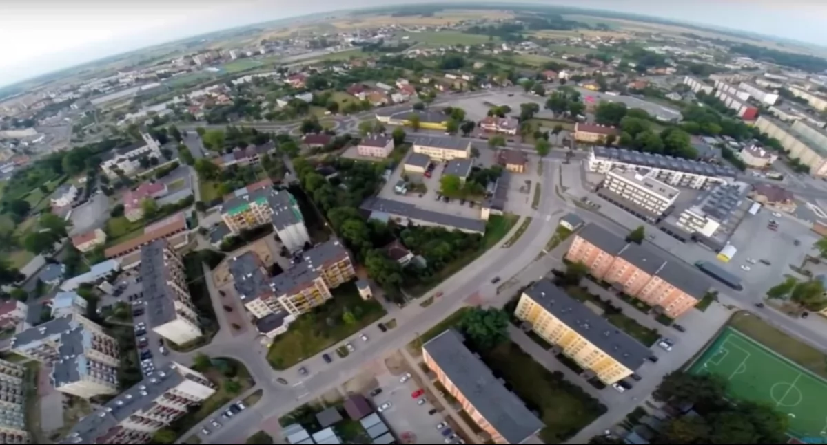 Co z promieniowaniem emitowanym przez urządzenia telekomunikacyjne na terenie Zambrowa? Jest odpowiedź burmistrza