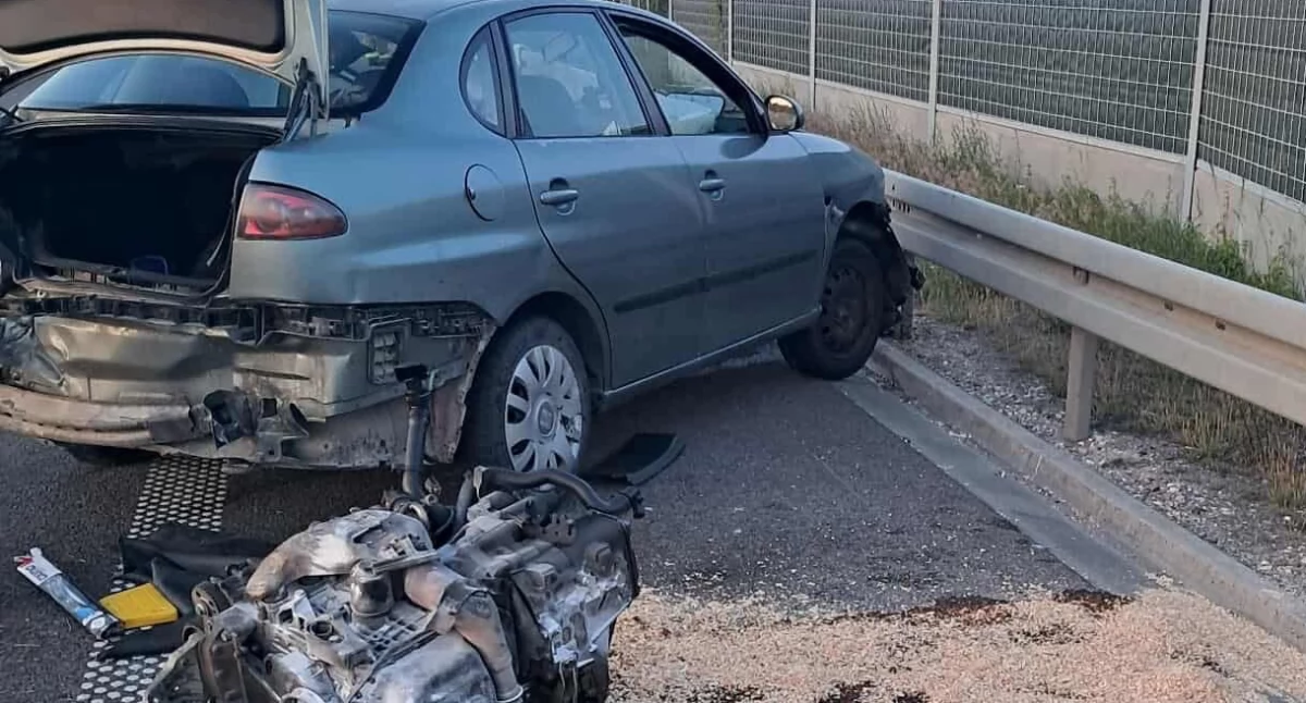 Dwie osoby przetransportowane do szpitala po wypadku na S8 [FOTO]